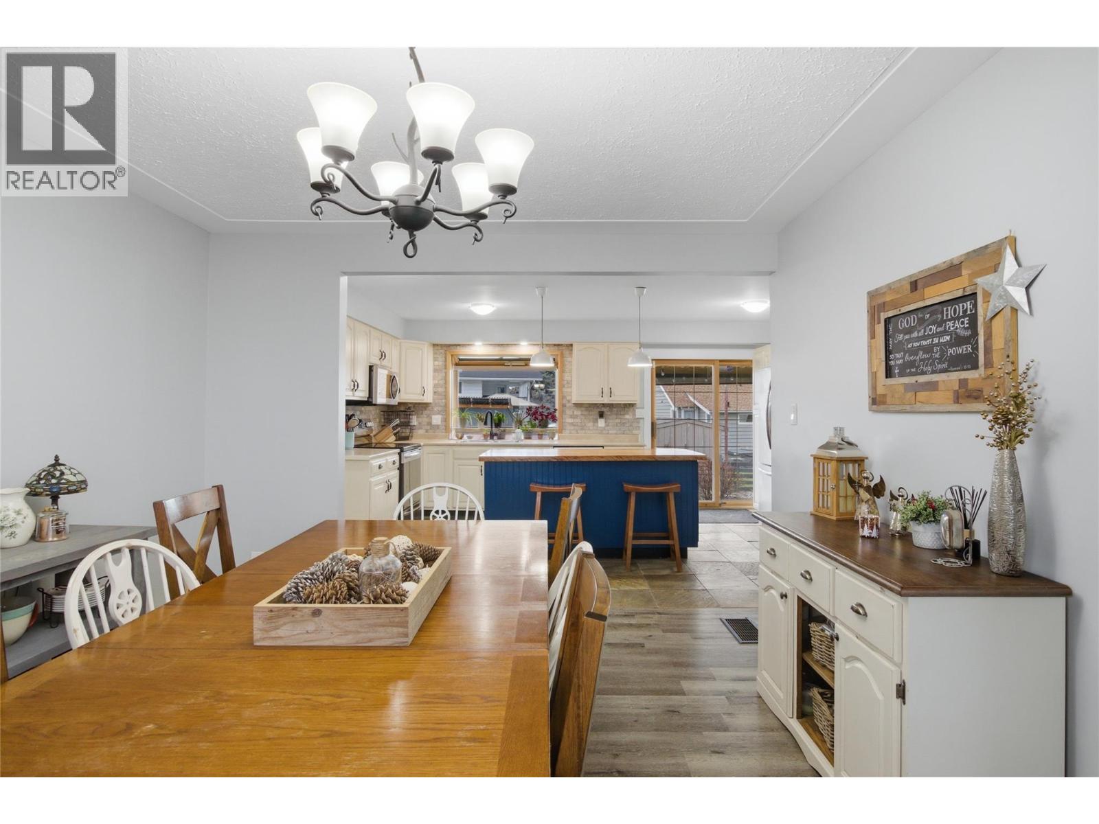 1834 RUSSET WYND - 8