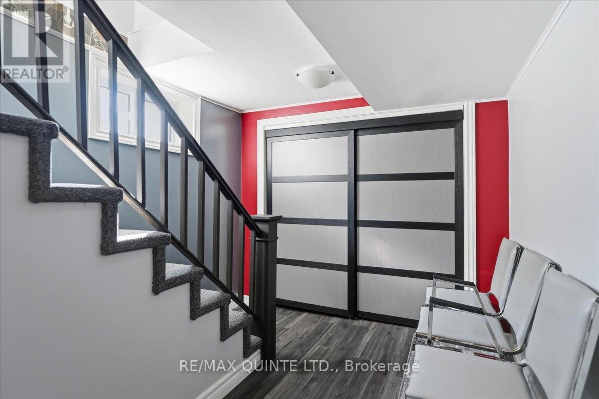238 VICTORIA AVENUE — photo 36