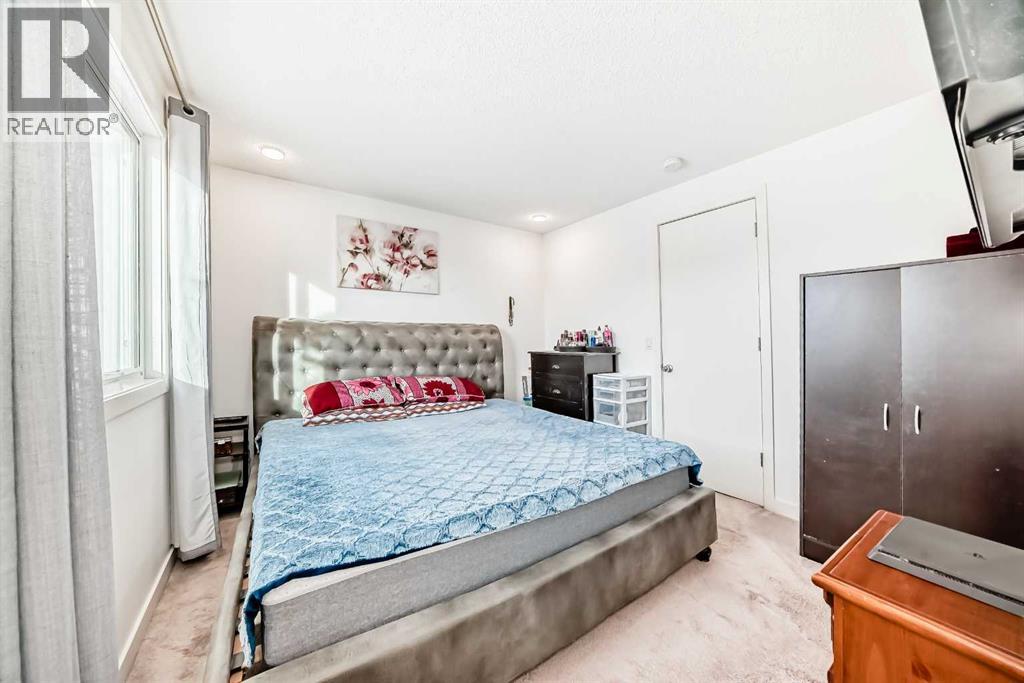 Single Family House for Sale in  Savanna Park NE Saddle Ridge Calgary 