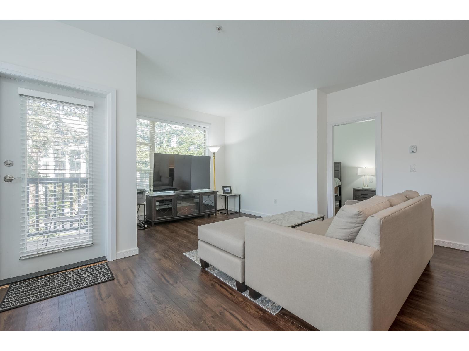 304 45530 MARKET WAY, Garrison Crossing — photo 3
