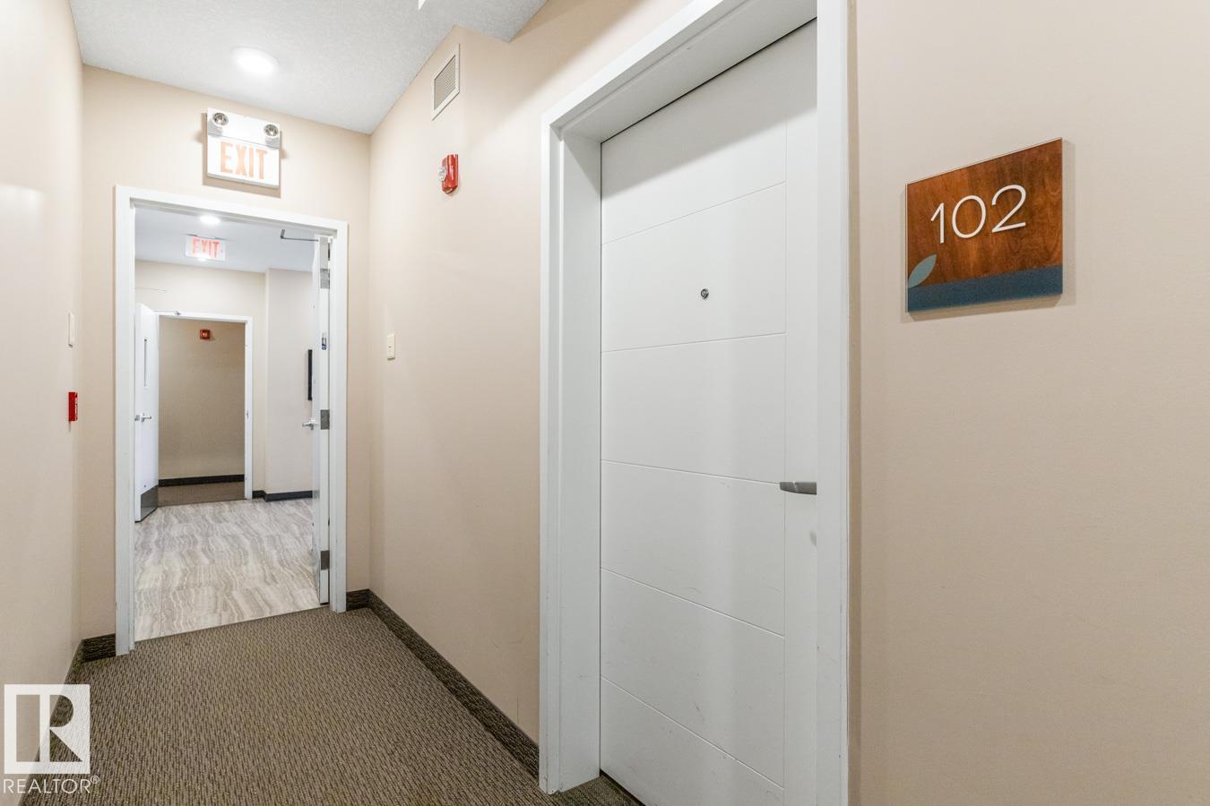 #102 10006 83 AV NW NW, Edmonton