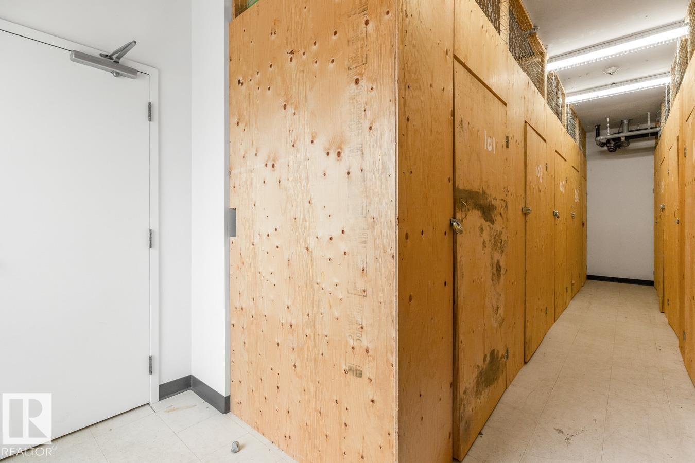 #102 10006 83 AV NW NW, Edmonton