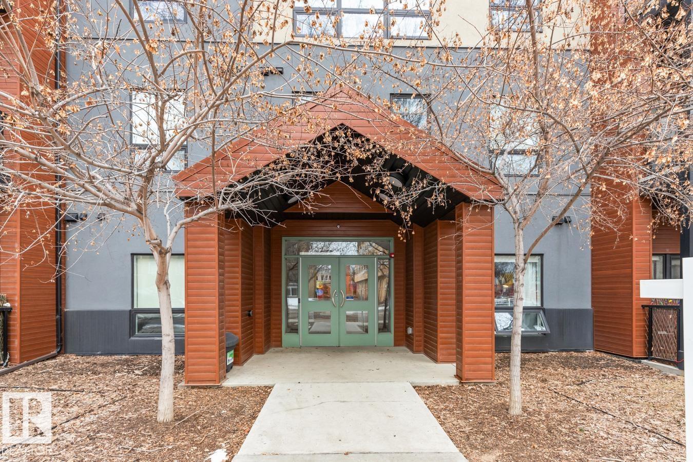 #102 10006 83 AV NW NW, Edmonton