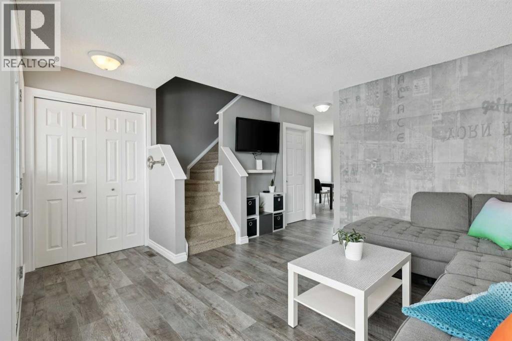 Single Family House for Sale in  Hidden Hills Way NW Hidden Valley Calgary 