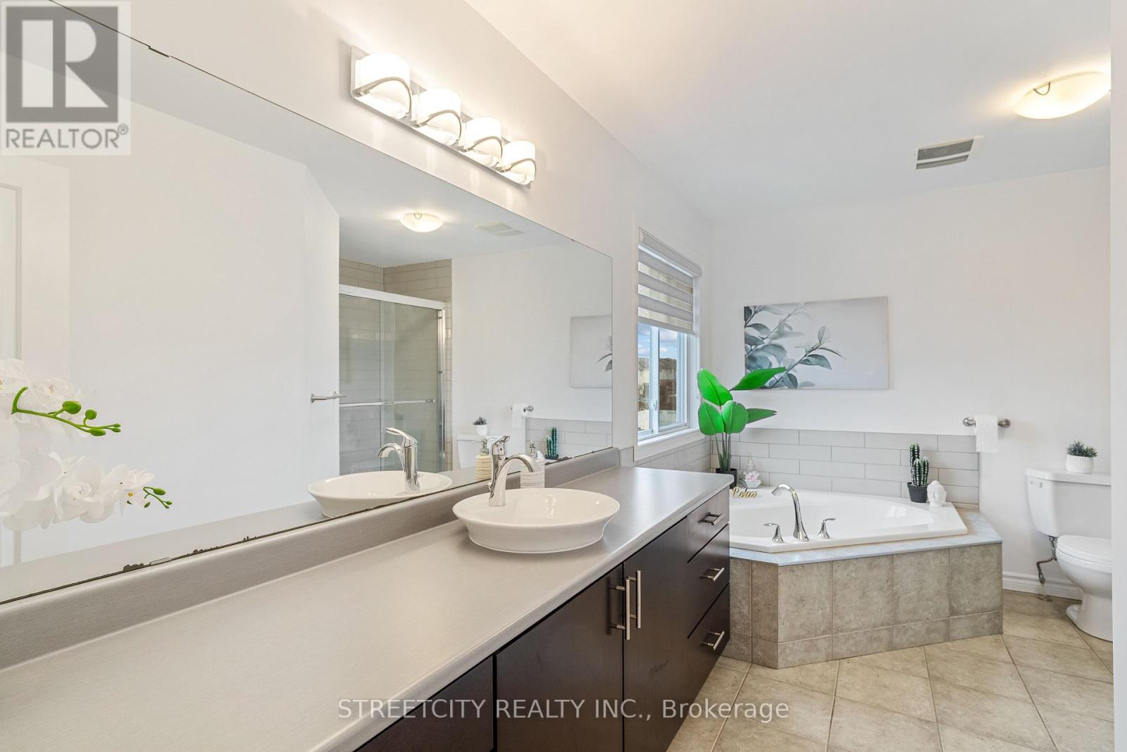 1126 NORTH WENIGE DRIVE Property Photo