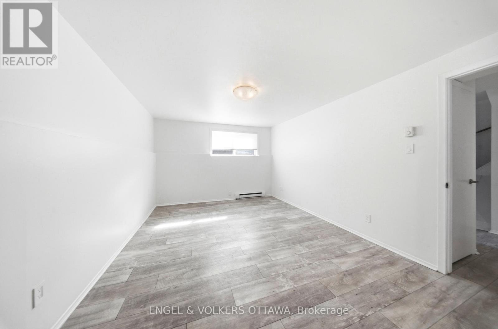 311 PRESLAND ROAD - 13