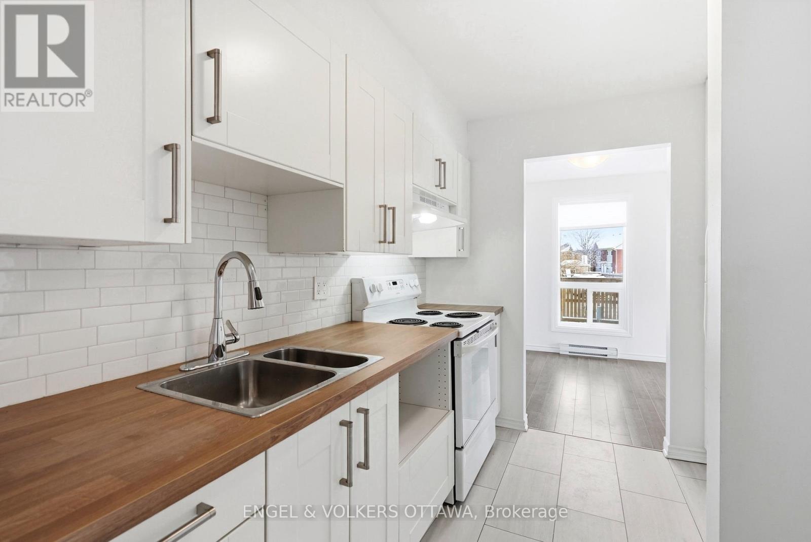 311 PRESLAND ROAD - 8