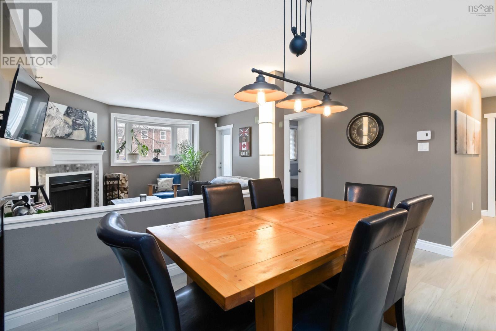 Property 8 of 30 of 104 12 Spinnaker Drive