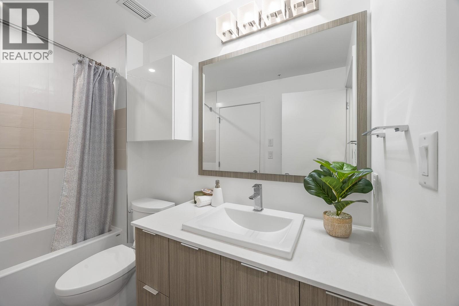 #PH12 1775 Chapman Place - 13