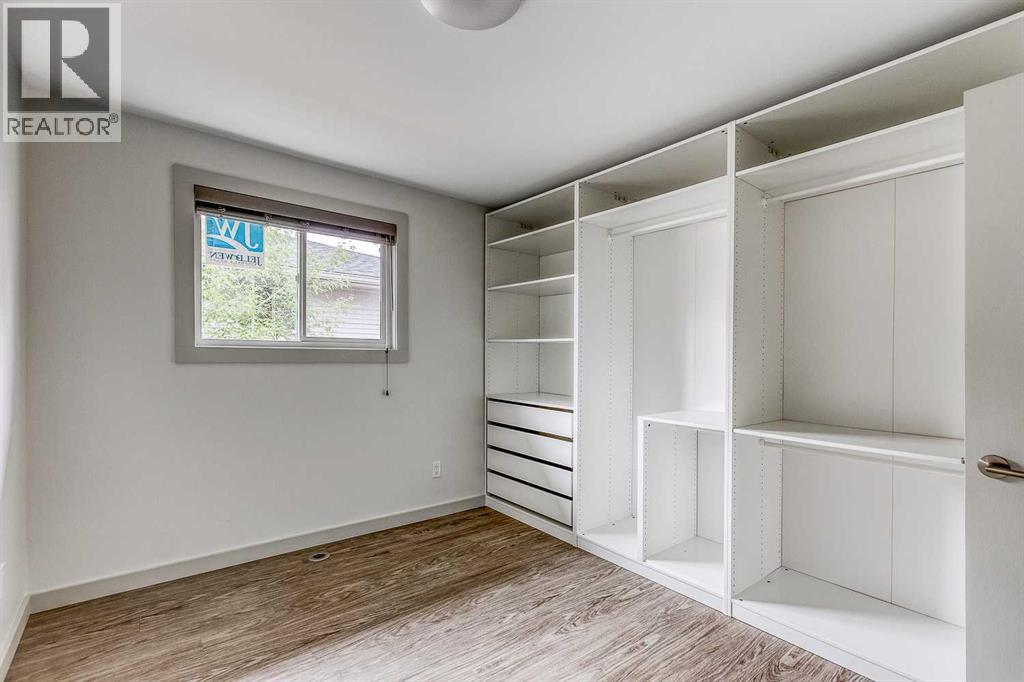 
          632 Cantrell Drive Southwest
            <br/>
            <span>Calgary</span>
            , 
            <span>AB</span>
             <span>T2W1W7</span>
         - Photo 16