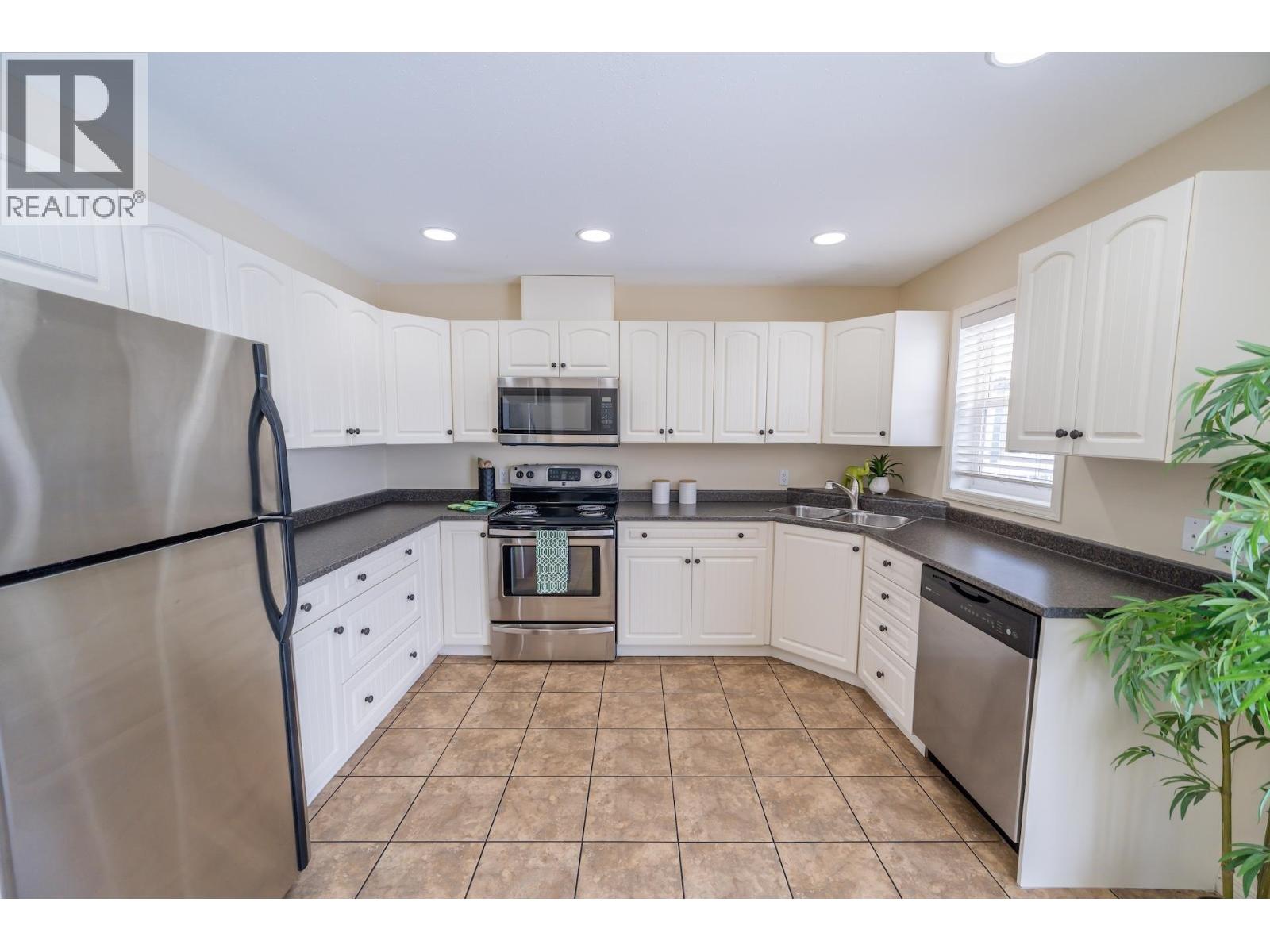 9617 103 AVENUE - 10