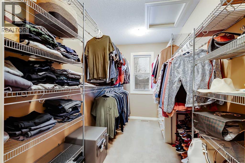 Single Family House for Sale in  Tuscany Estates Close NW Tuscany Calgary 