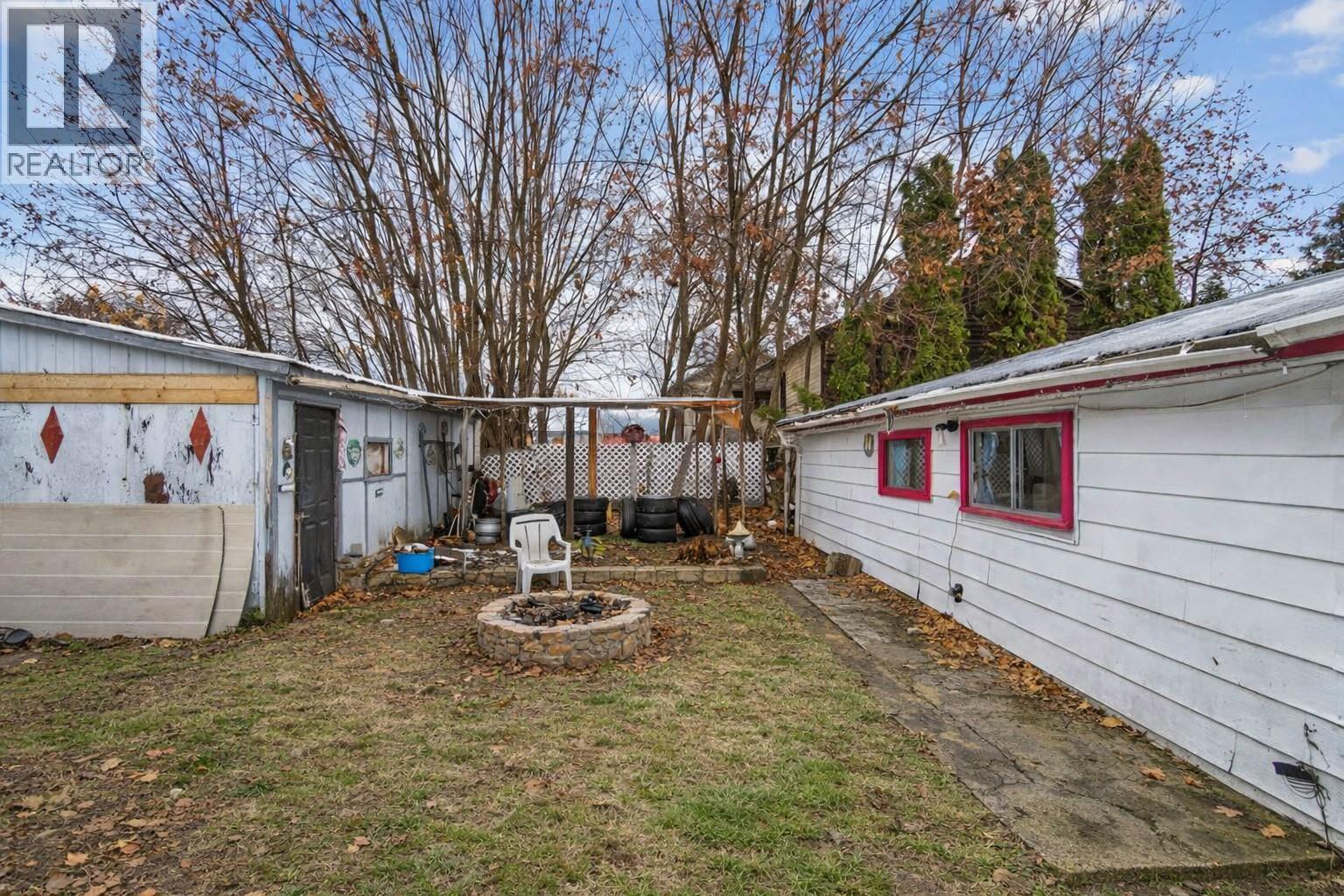 7331 52 STREET NE - 8