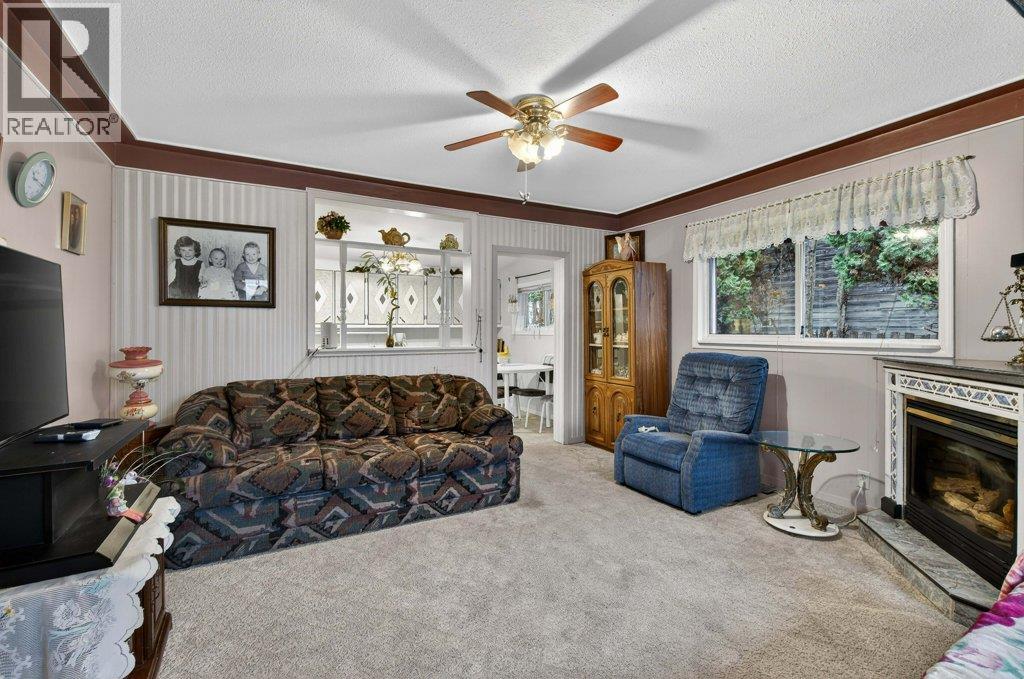 7331 52 Street NE - 14