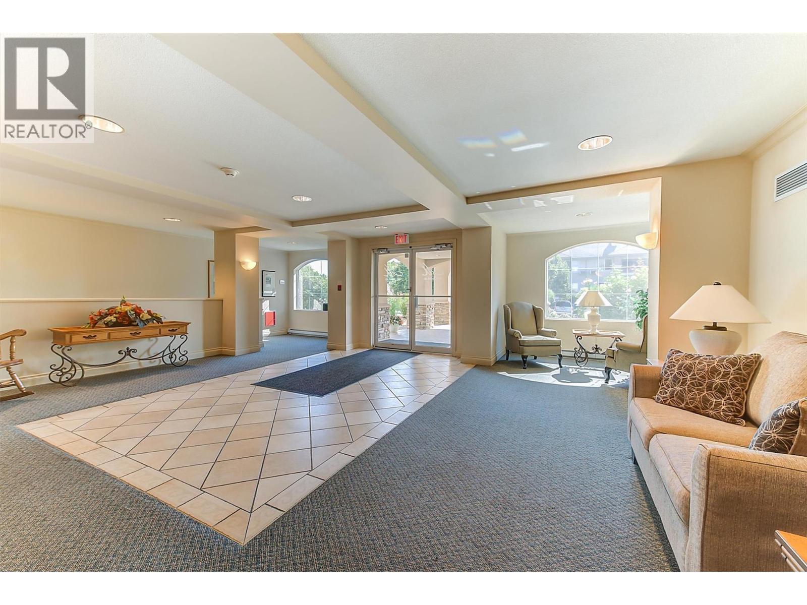 #102 3890 BROWN ROAD - 37