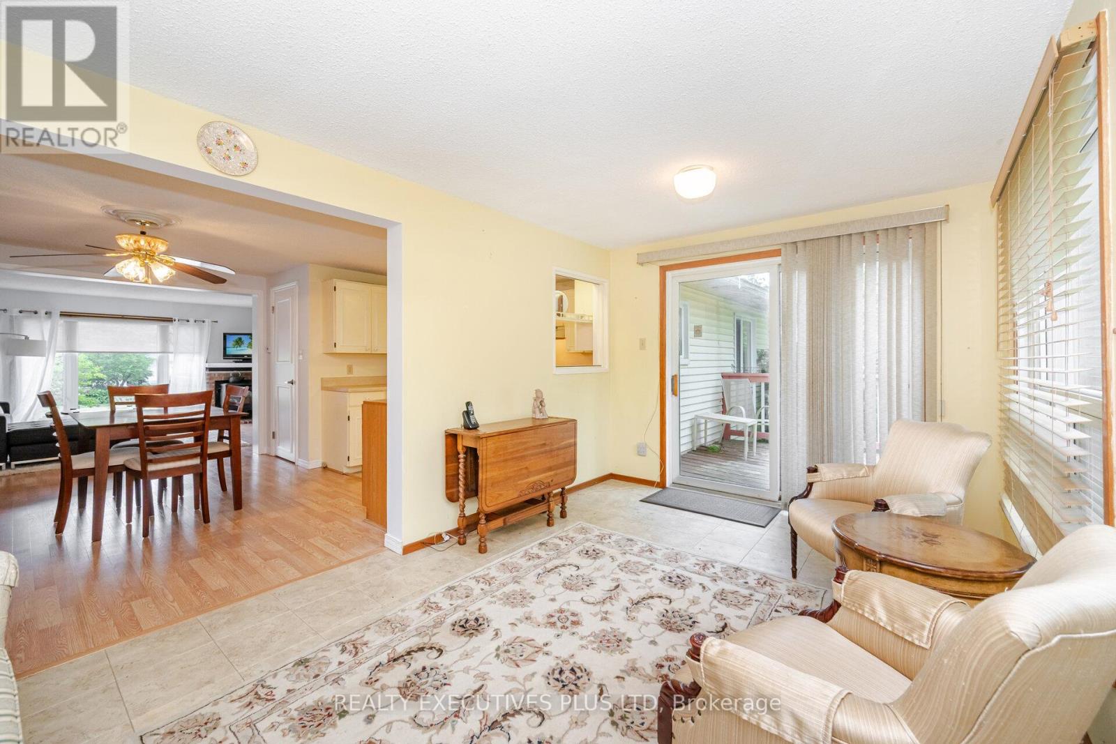 5 PINEVIEW COURT - 21