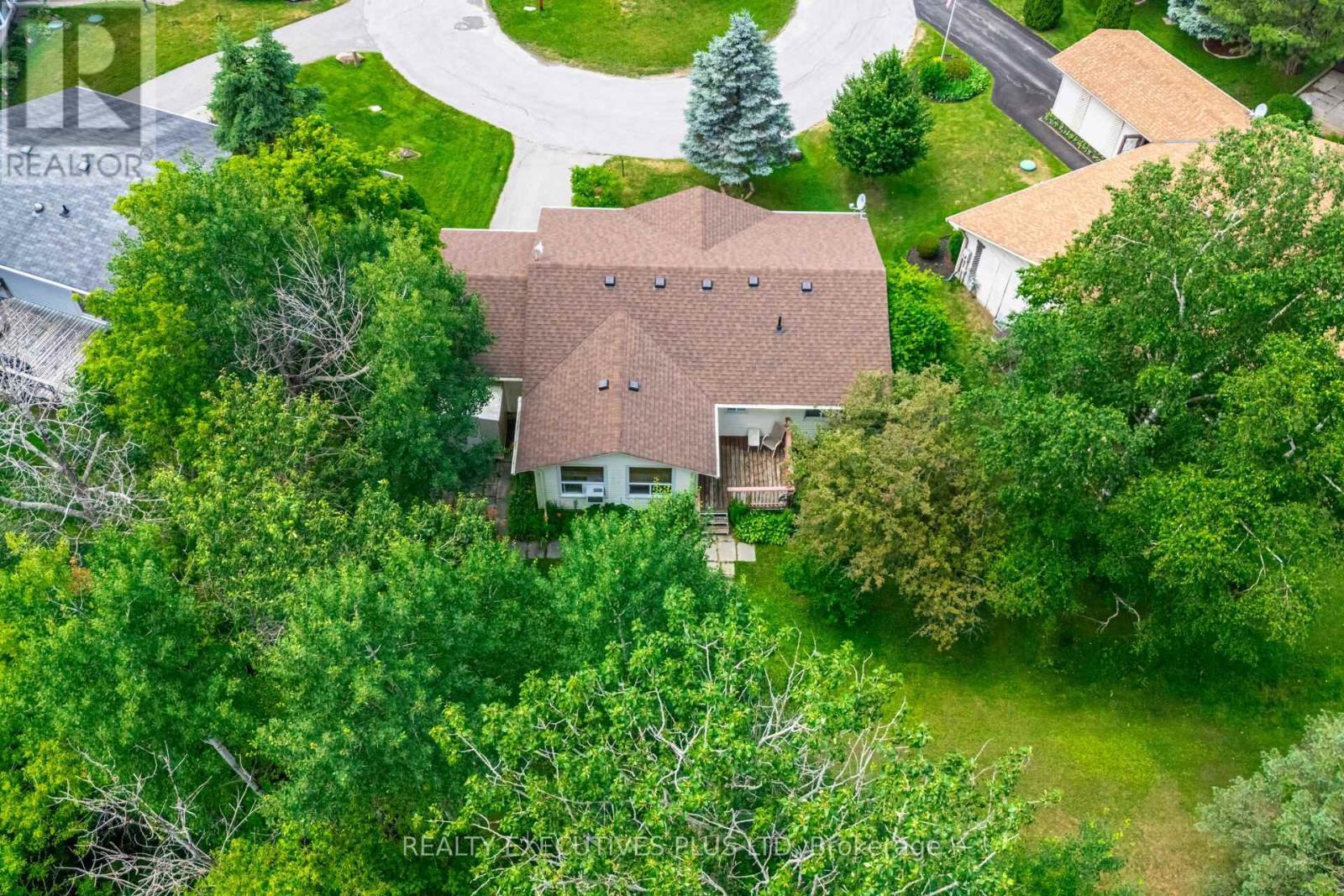 5 PINEVIEW COURT — photo 41