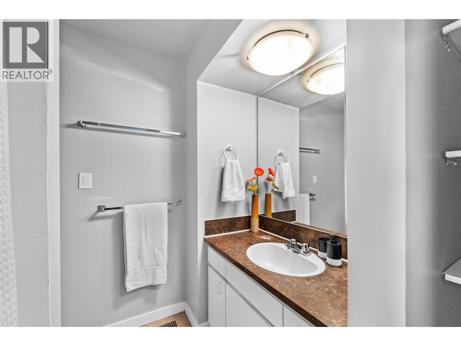 1435 SUMMIT Drive Unit# 29, Kamloops