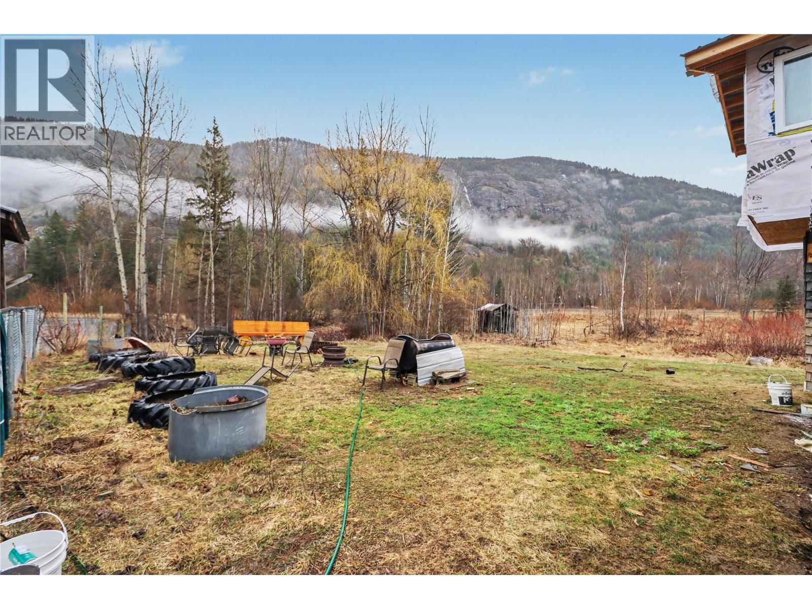 18105 North Fork Road, Grand Forks