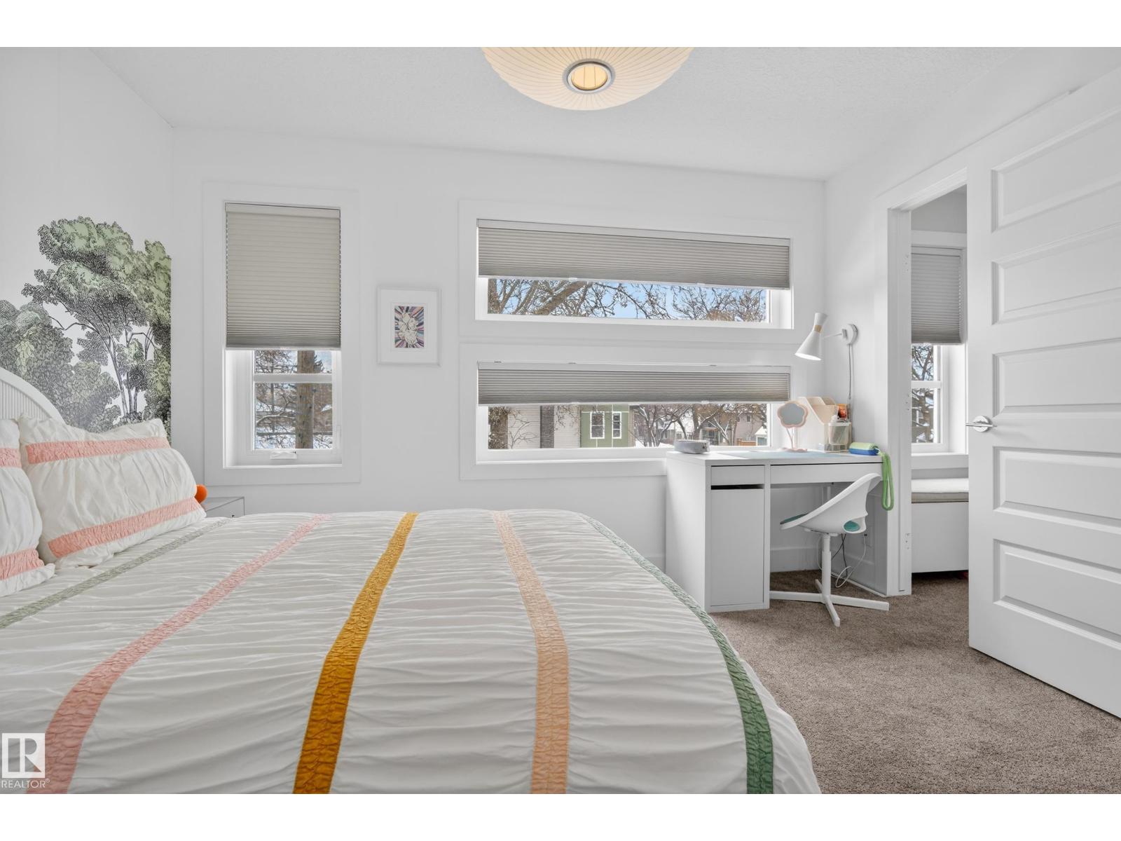 9012 92 AV NW, Edmonton