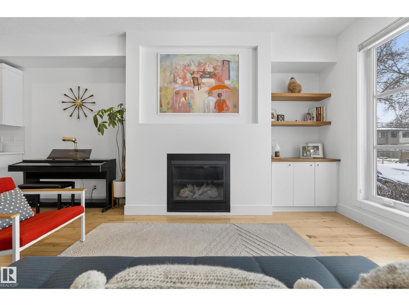 9012 92 AV NW, Edmonton