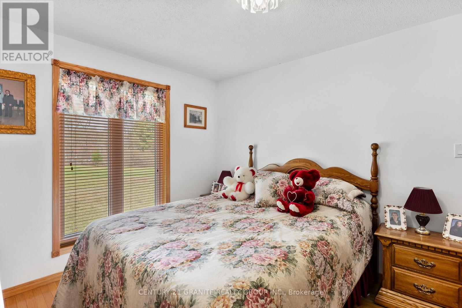 6 STRINGER ROAD - 10