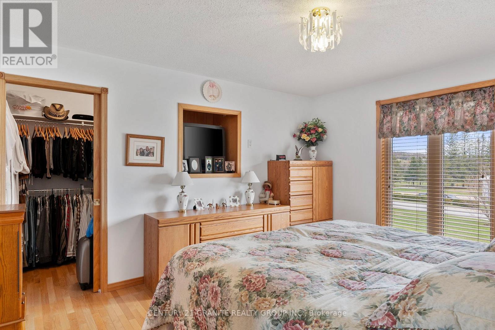 6 STRINGER ROAD - 15