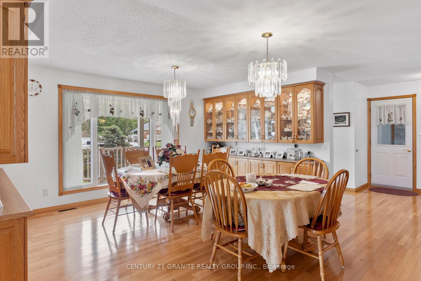 6 STRINGER ROAD - 19