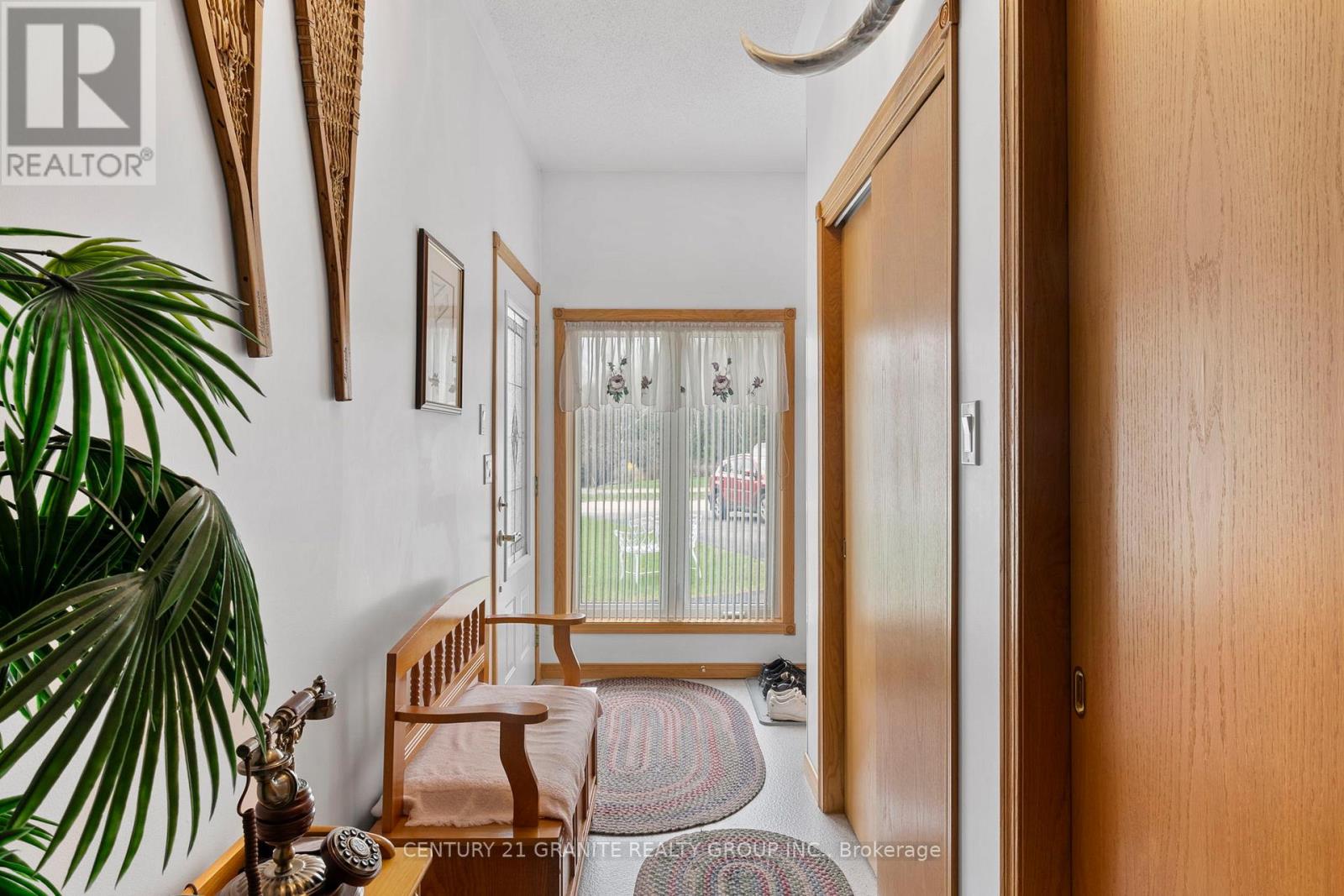 6 STRINGER ROAD - 25