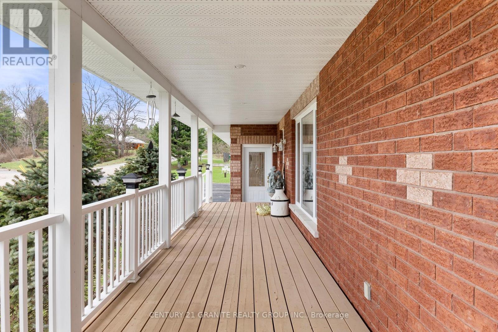 6 STRINGER ROAD - 36