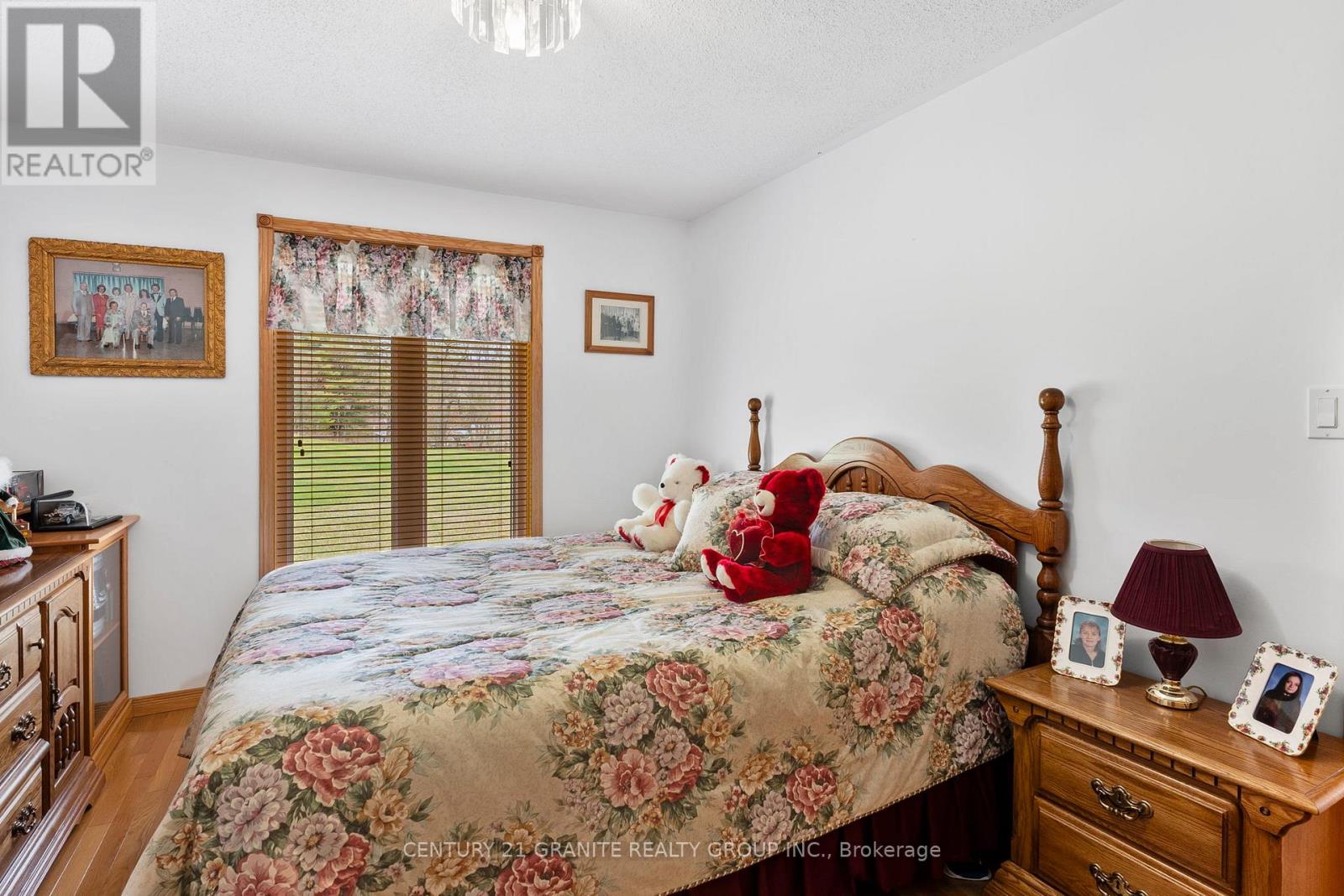 6 STRINGER ROAD - 9