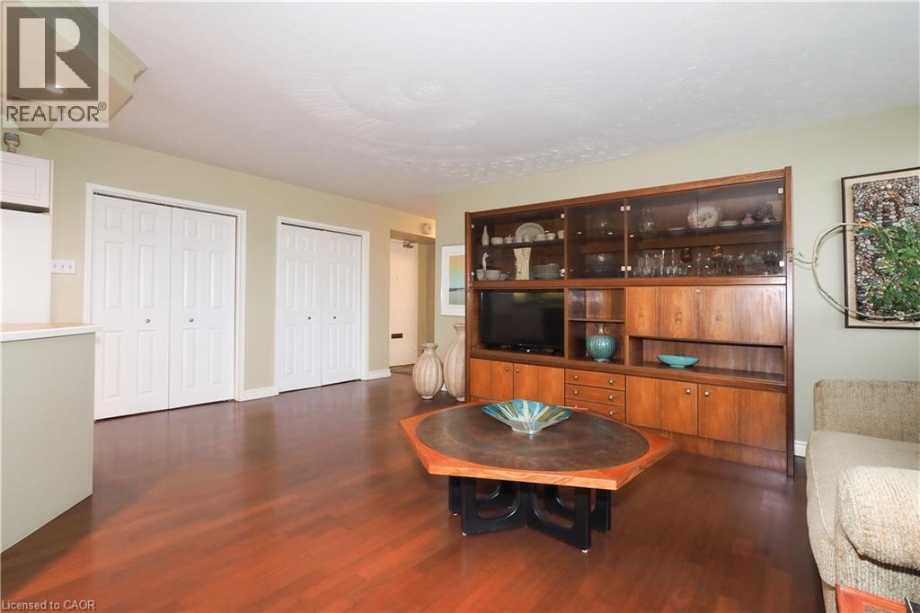 #105 24 MIDLAND Drive - 9