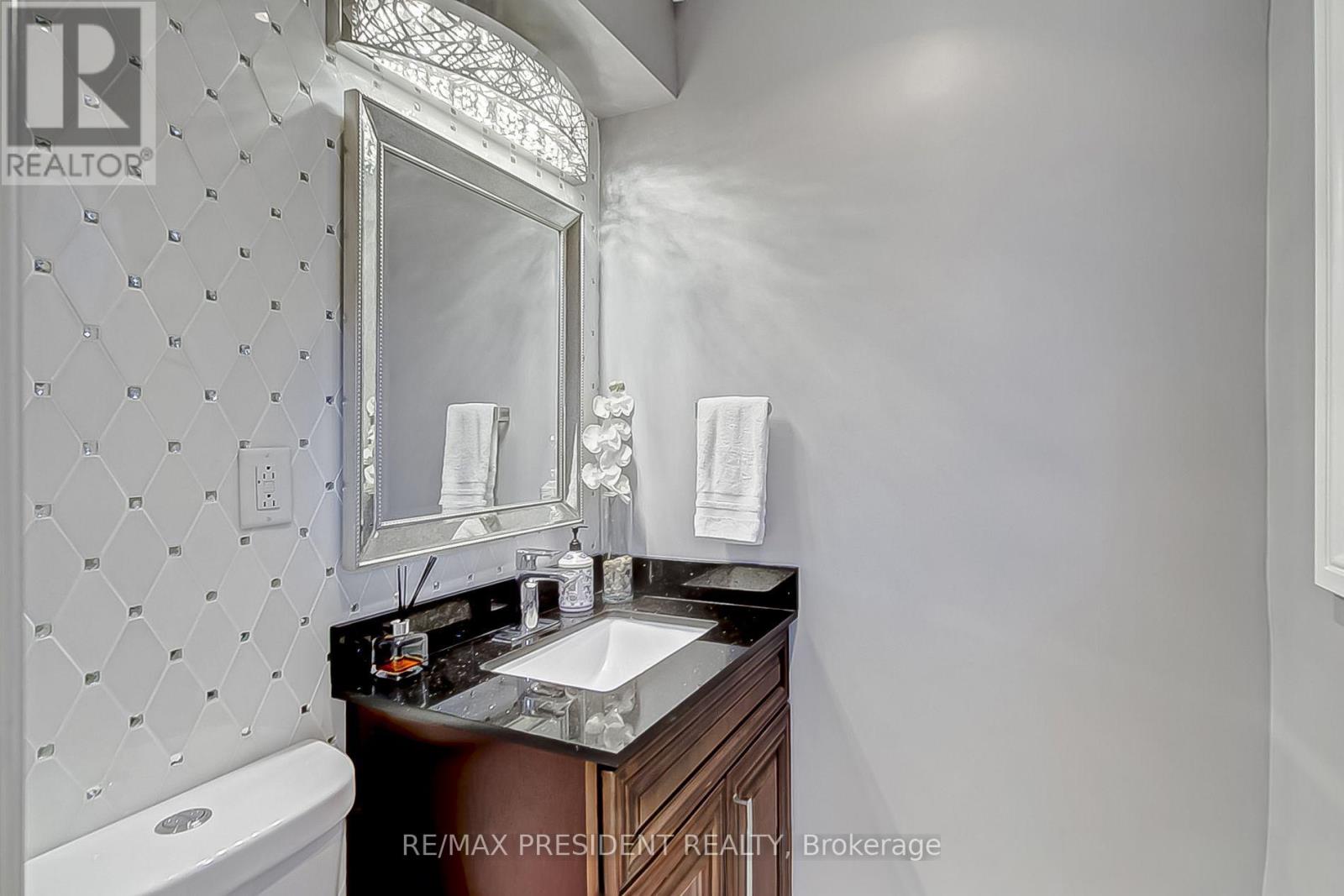 47 HARLOW CRESCENT,Toronto (Thistletown-Beaumonde Heights),,