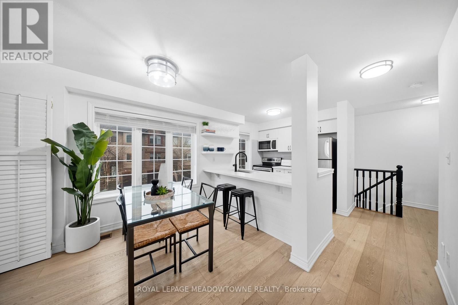 624 MAUDE COMMON, Burlington (Shoreacres), Ontario