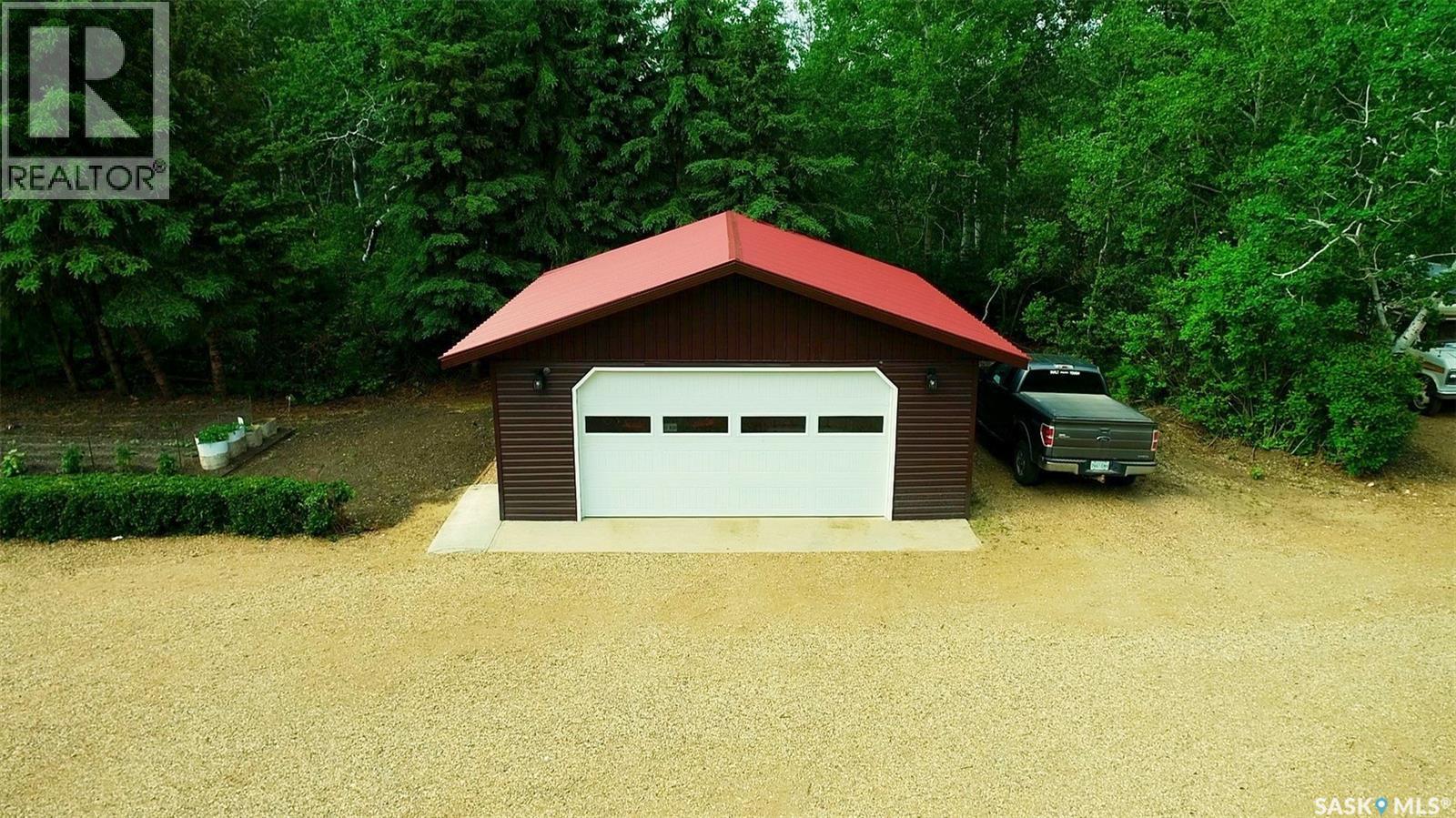 35 acre Retreat near Melfort - photo 4