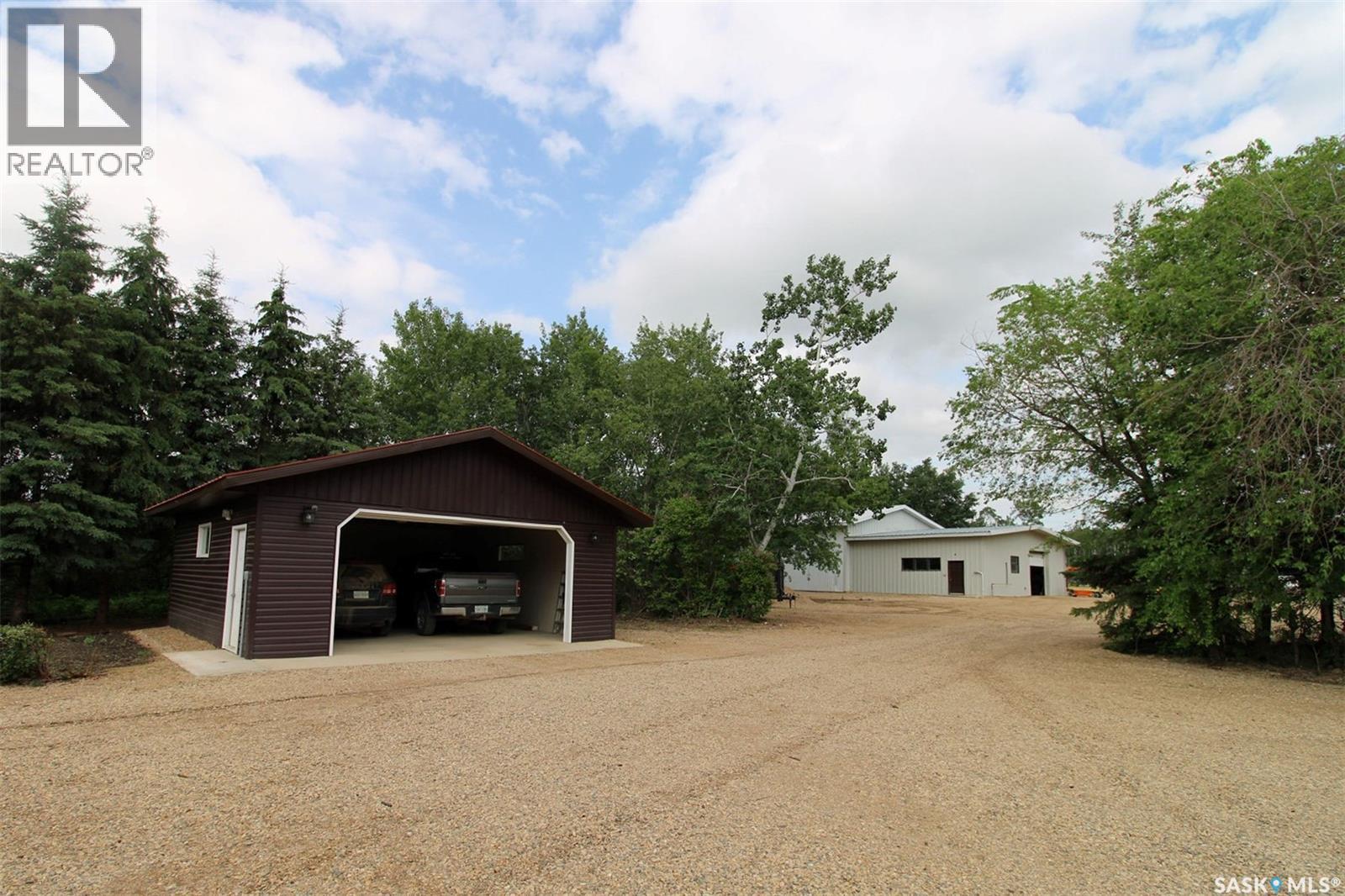 35 acre Retreat near Melfort — photo 40