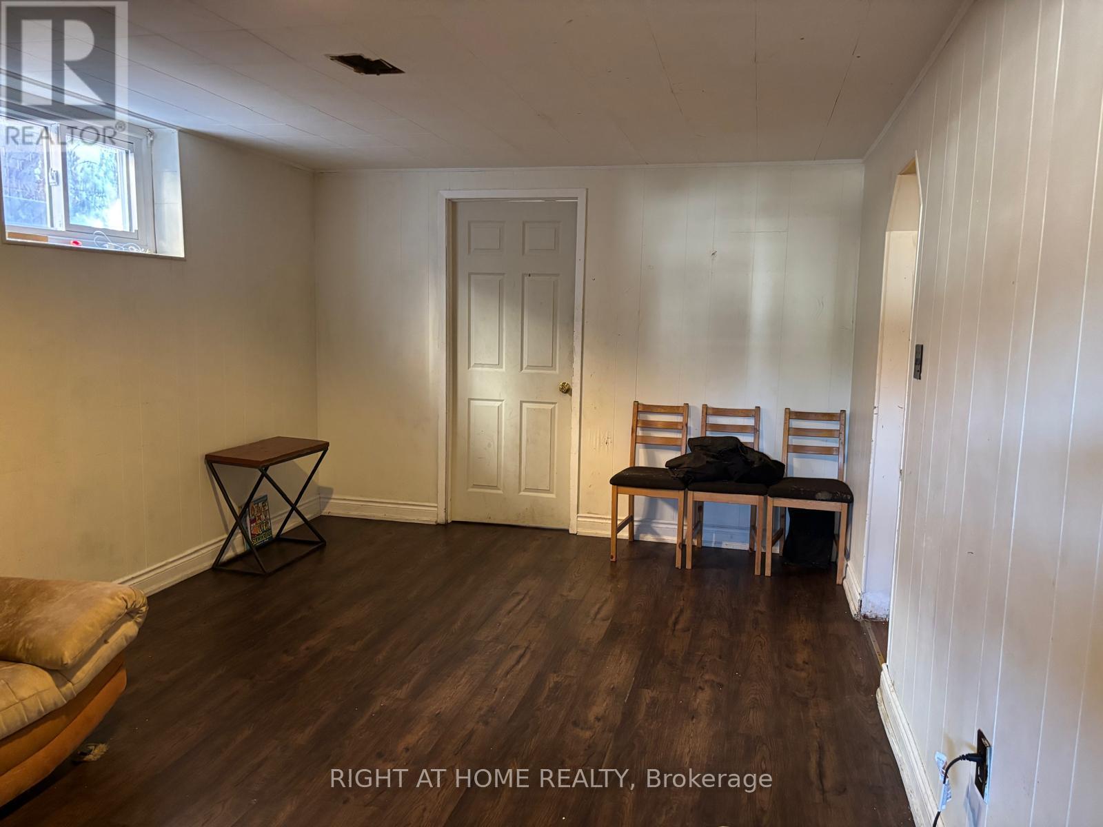 1224 DUNSMURE ROAD - 12