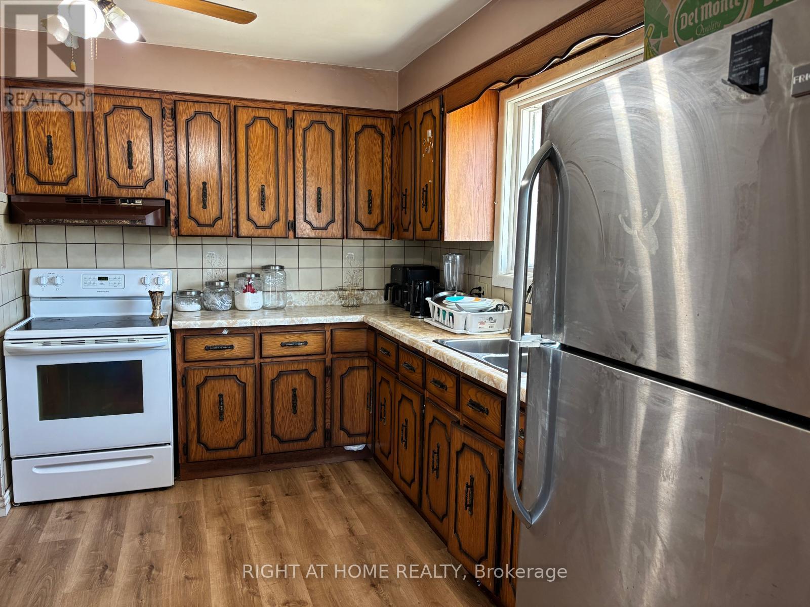 1224 DUNSMURE ROAD - 7