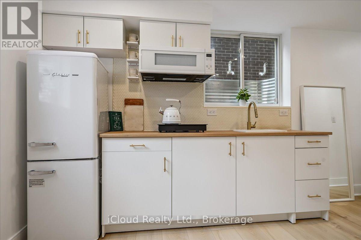 Single Family House for Sale in  SOUTHAM LANE Hamilton (Mountview) 