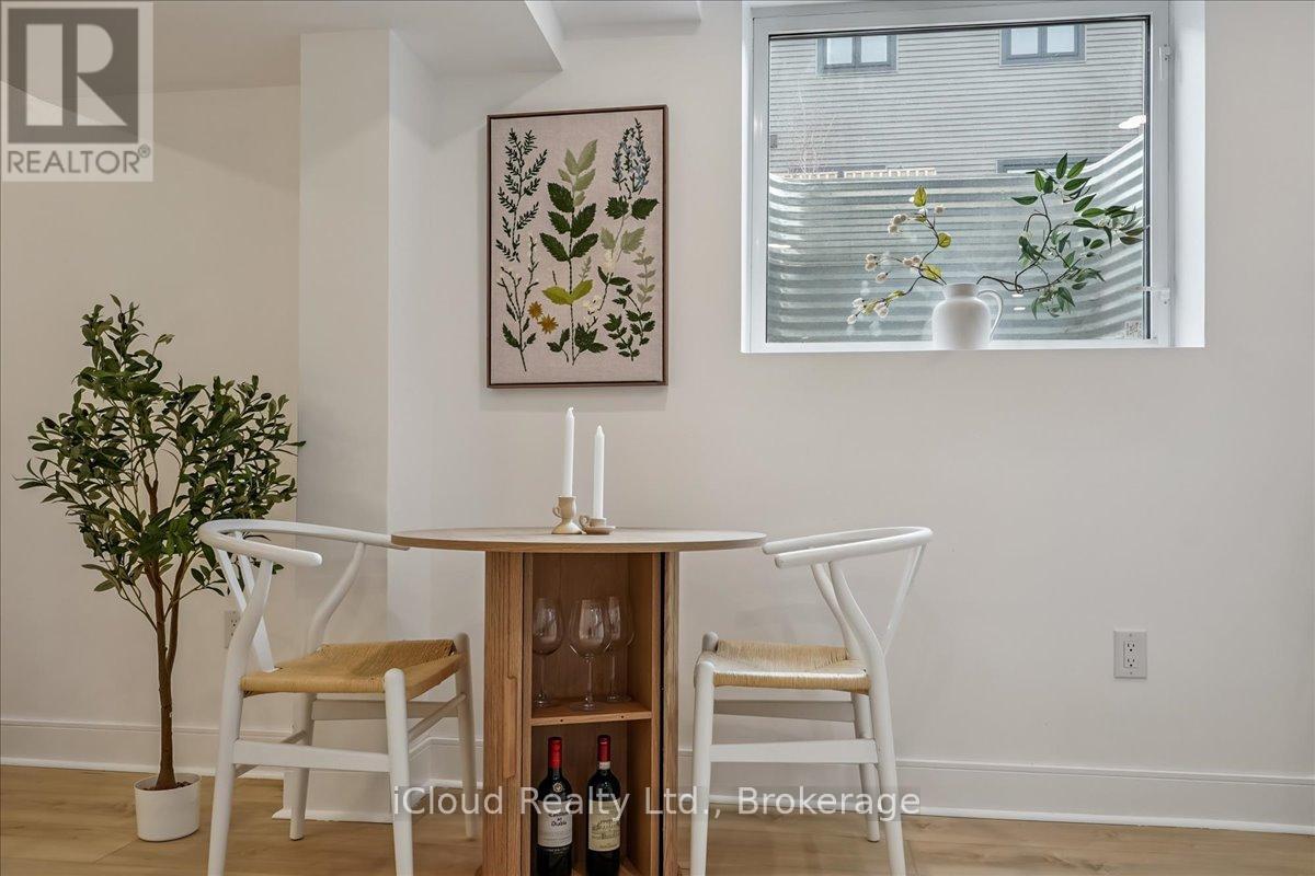 Single Family House for Sale in  SOUTHAM LANE Hamilton (Mountview) 