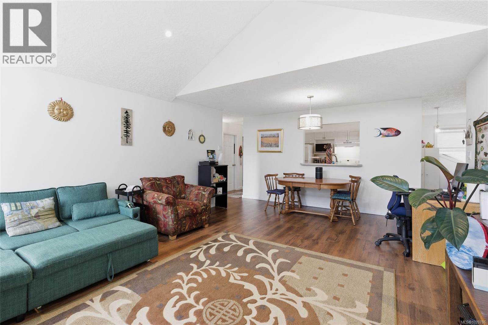 #9 571 BRADLEY ST - 13