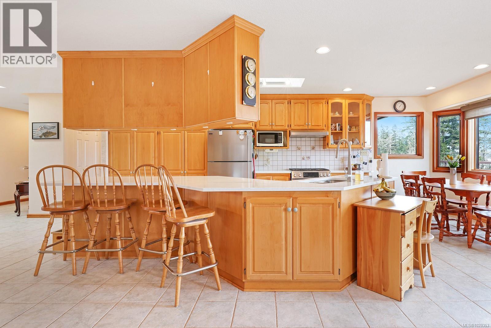 3882 WAVECREST RD - 9