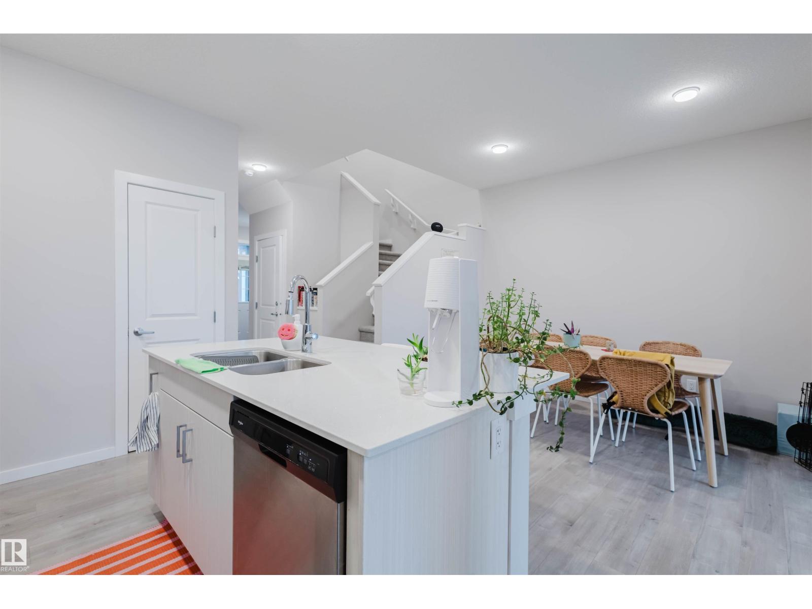 8149 226A ST NW - 15