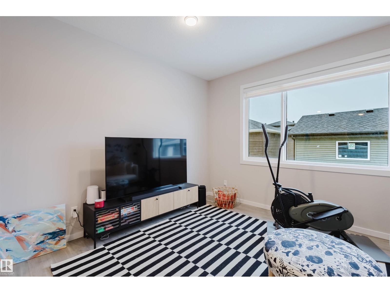 8149 226A ST NW - 21