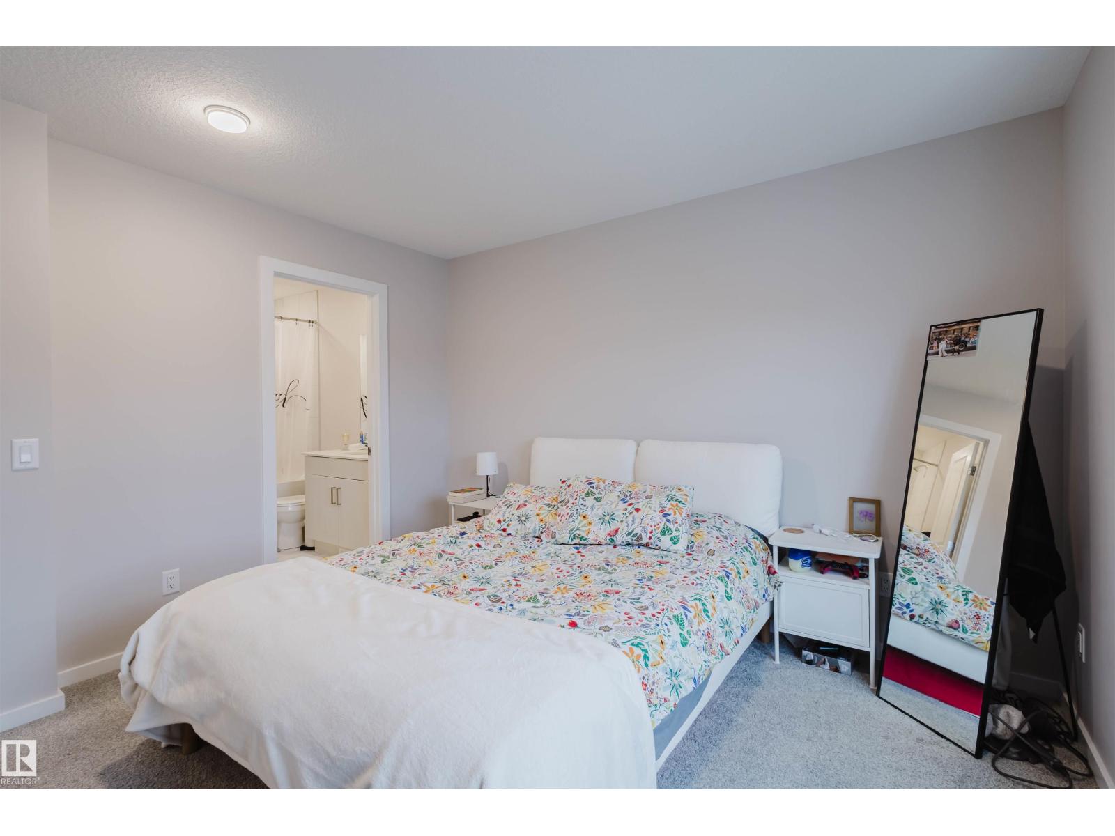 8149 226A ST NW - 26