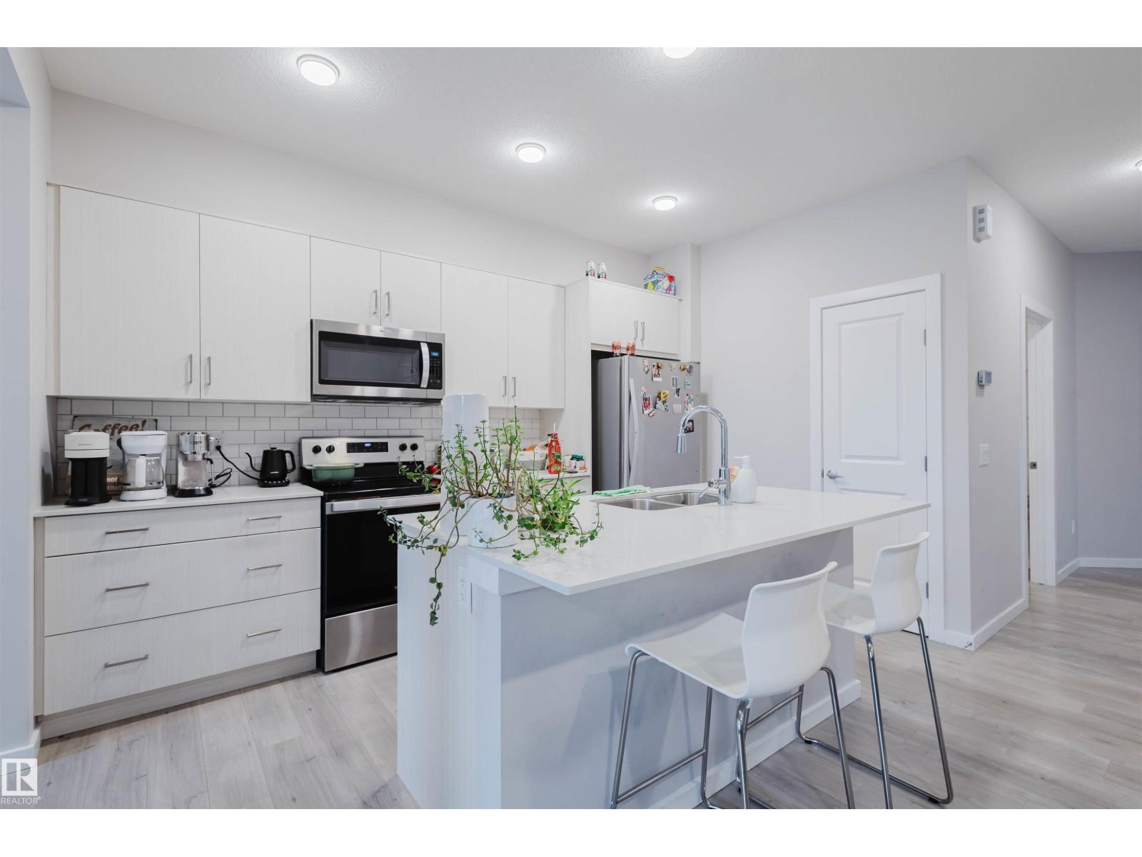 8149 226A ST NW - 10
