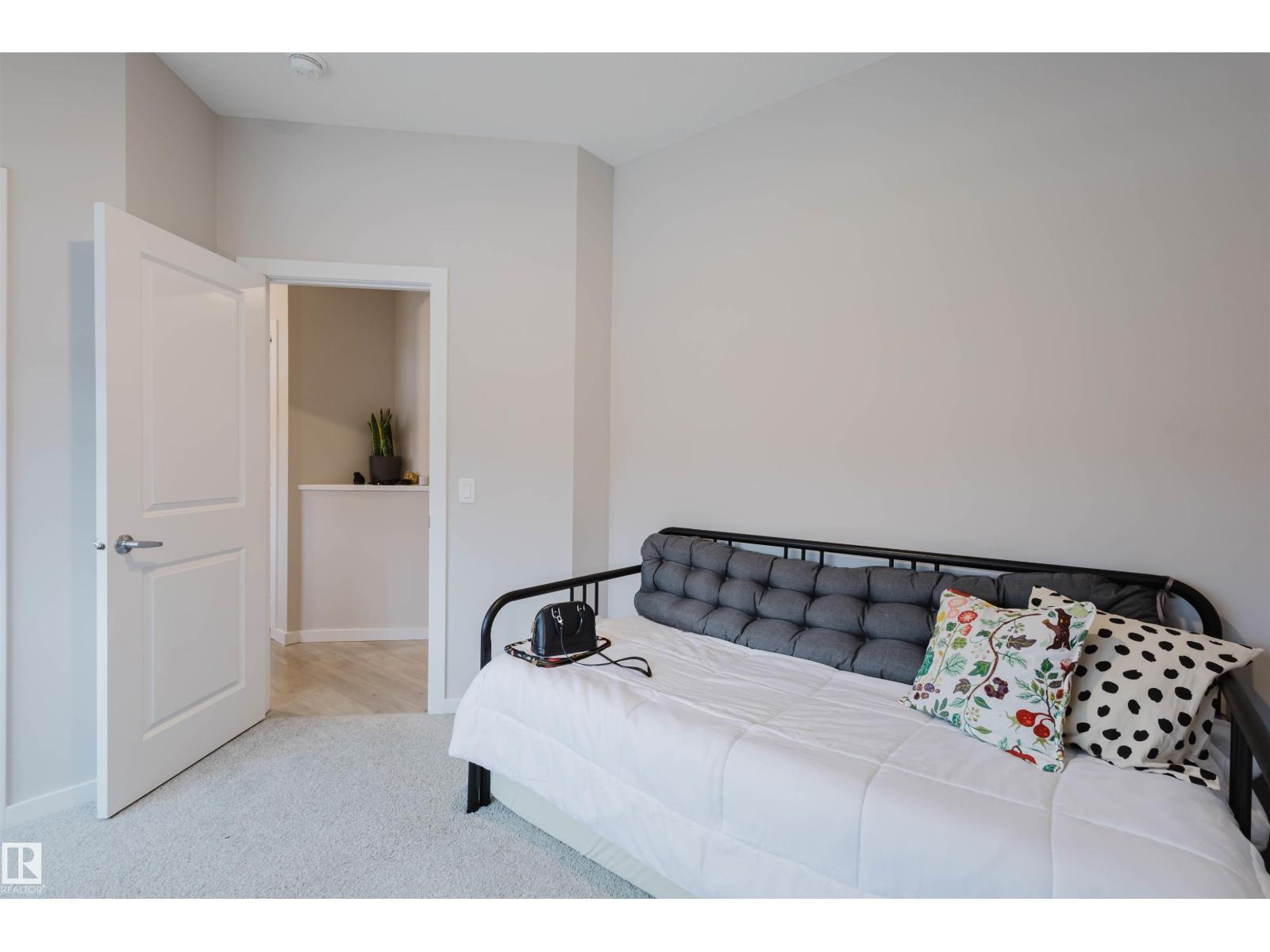 8149 226A ST NW - 8