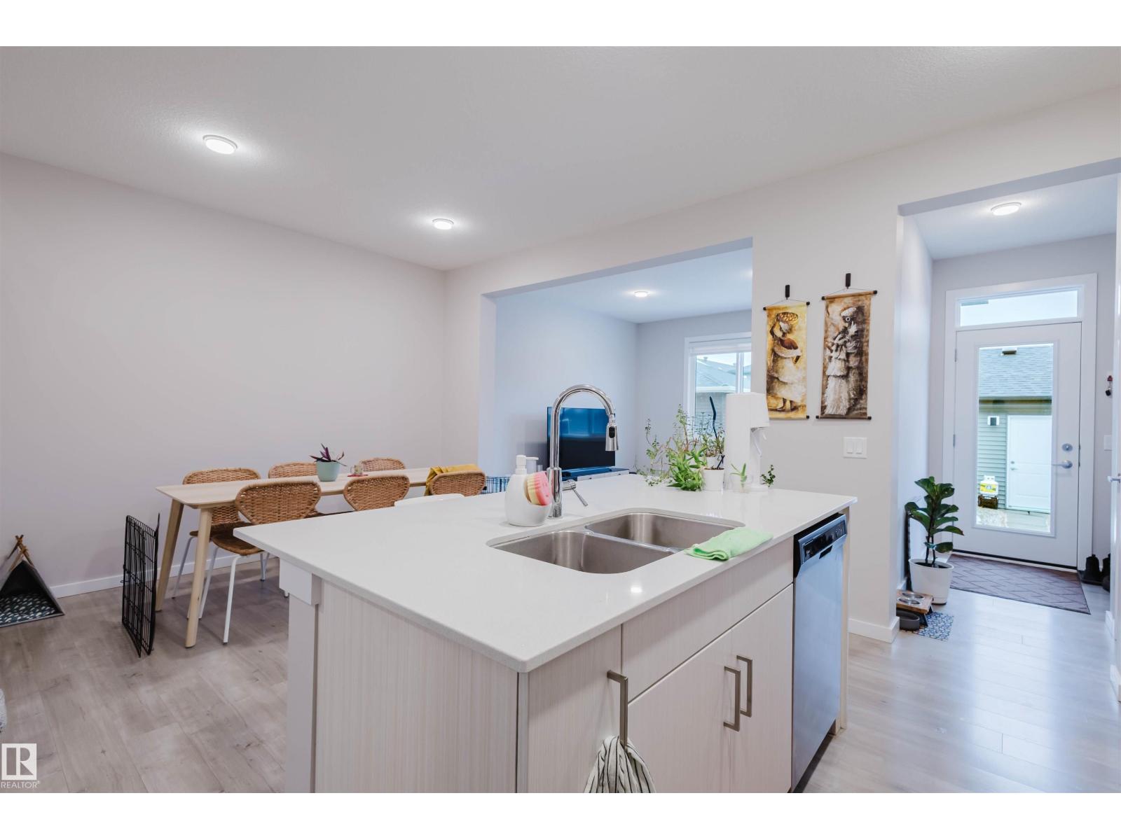 8149 226A ST NW - 9