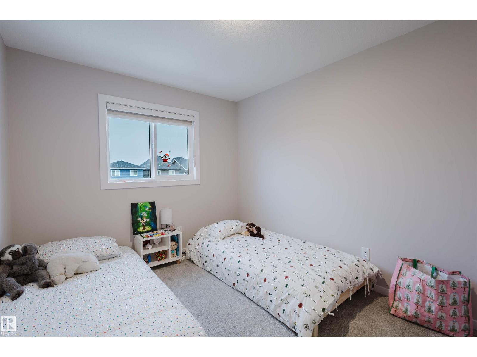 8149 226A ST NW - 34