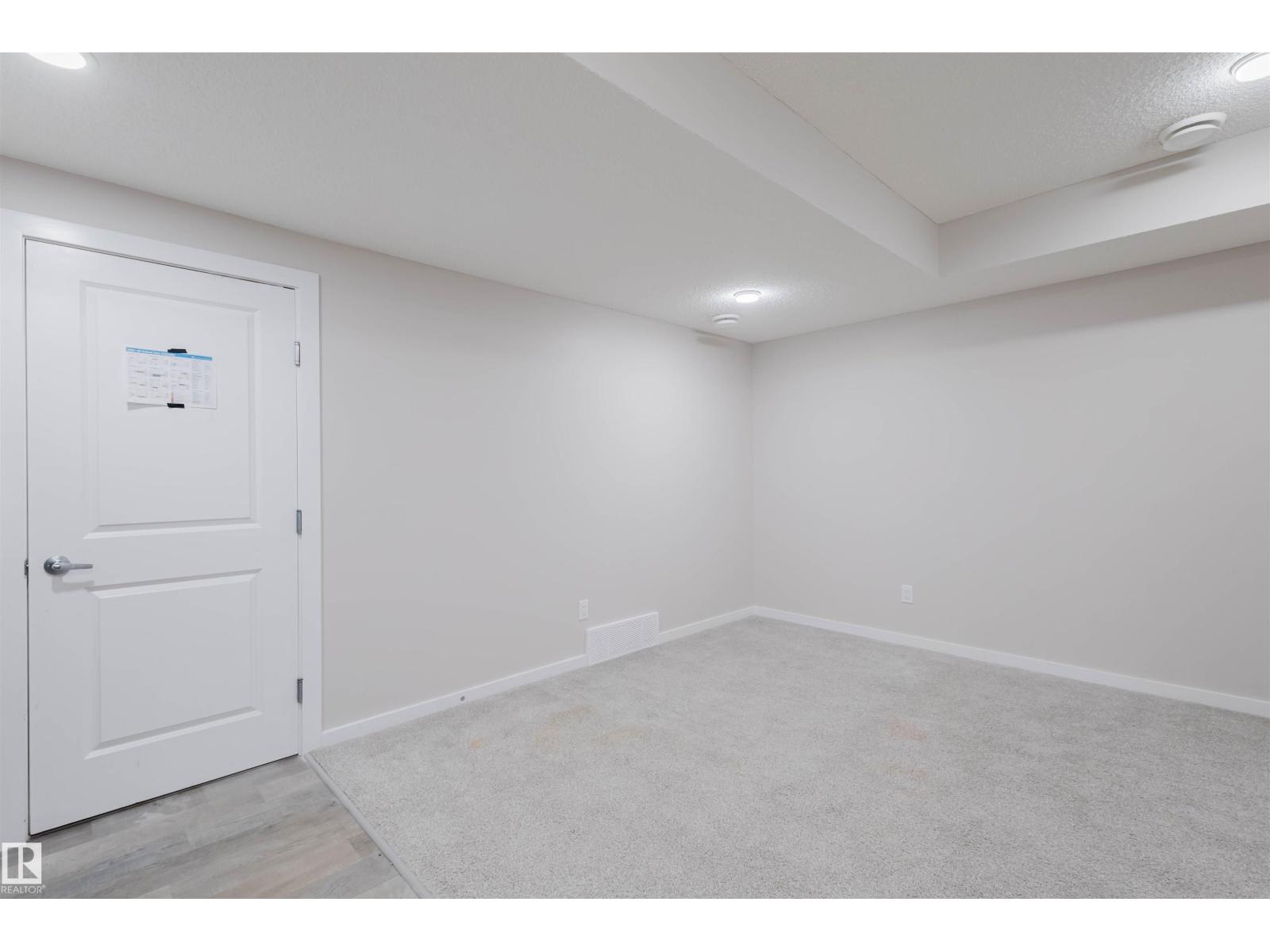 8149 226A ST NW - 39